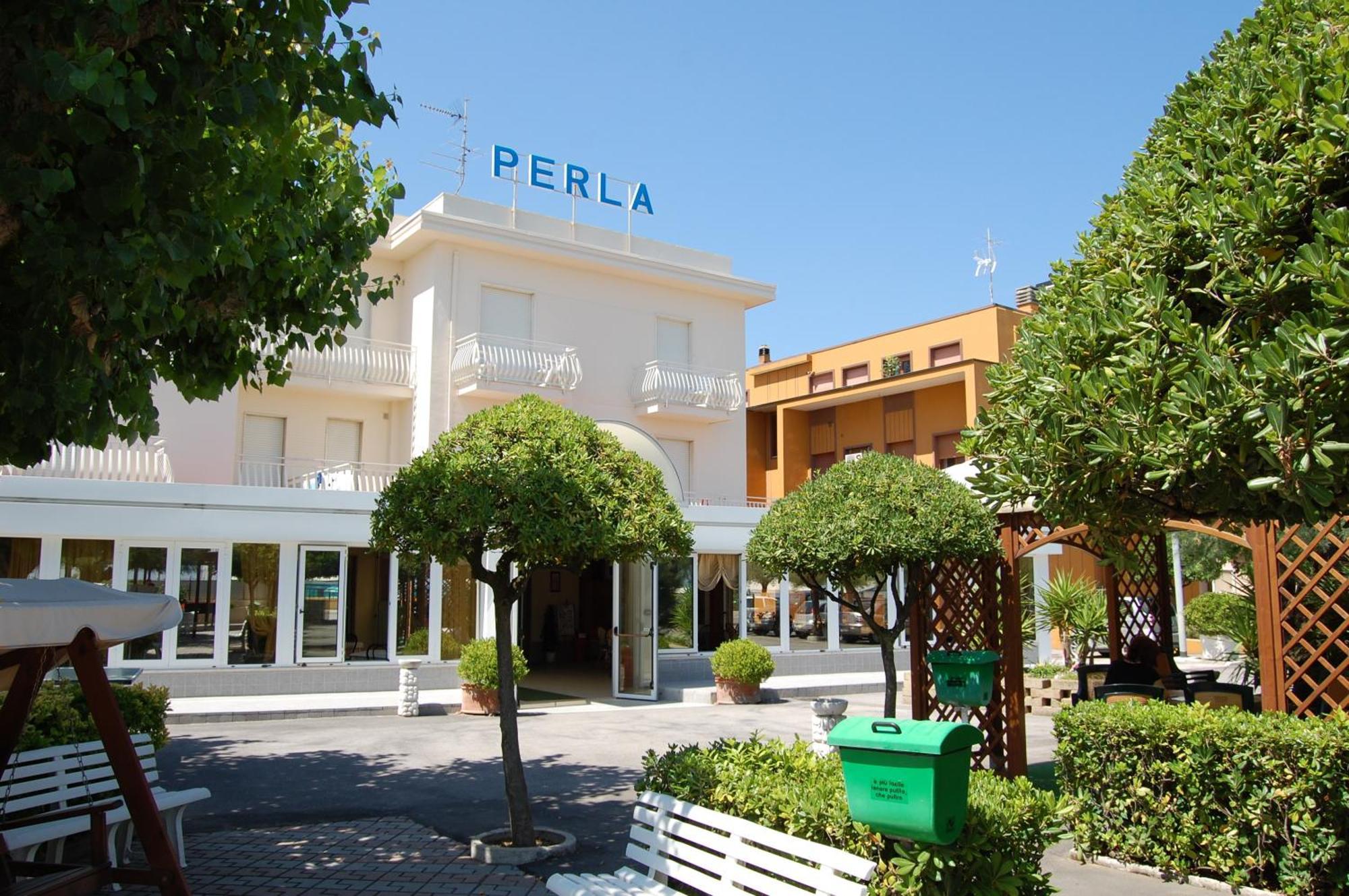 Hotel Perla セニガッリア エクステリア 写真